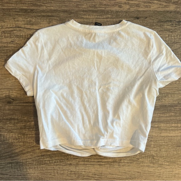 FOREVER 21 White Crop Top Shirt - Picture 3 of 4